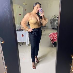 Meet your Posher, Daniela